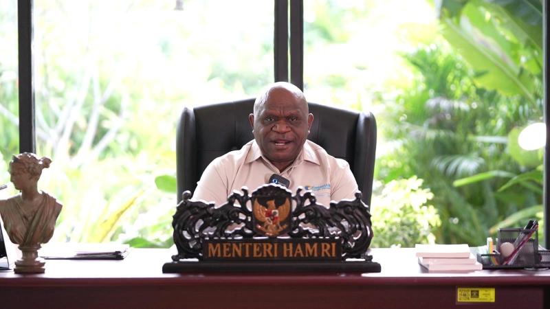 Menteri HAM Natalius Pigai Tegaskan Tidak Menerima Parcel Natal, Ulang Tahun dan Tahun Baru